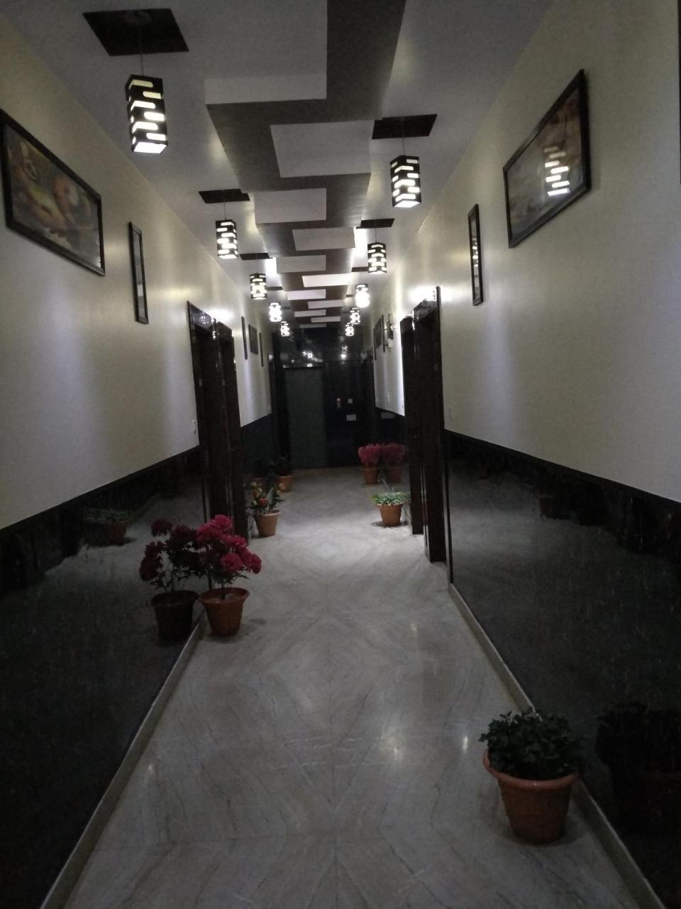 Hotel Rb Palace Dhaulpur Dış mekan fotoğraf